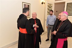 Visite de S.E. Mgr Enrico Dal Covolo, Recteur Magnifique du Latran chez le Patriarche Maronite au Dimane