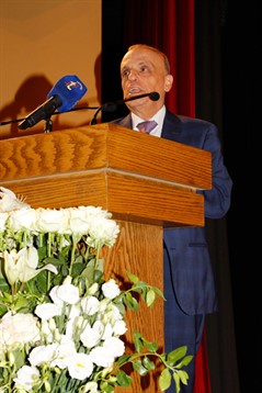  إحتفال تكريمي للروائي والصحافي جورج شامي في مناسبة تقديم مكتبته الخاصة إلى الجامعة